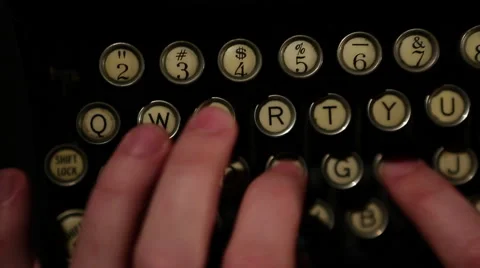 Old typewriter jib up &amp; down  Stock Footage 47373850