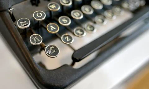 Old typing machine Free Stock Photos