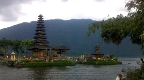 Old Ulun Danu Temple in Beratan Lake, Bali Stock Footage 35402003