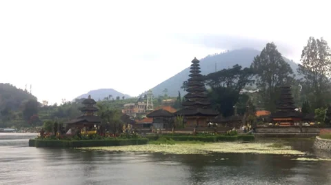 Old Ulun Danu Temple in Beratan Lake, Bali Stock Footage 35402882