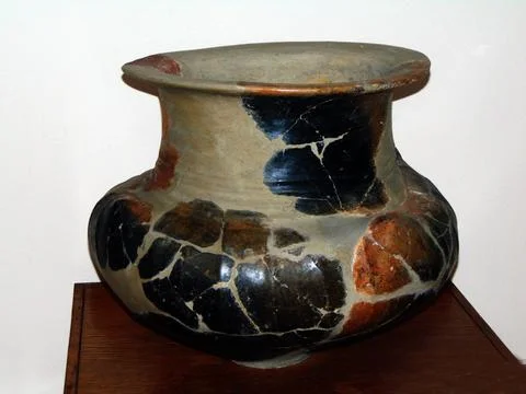 Old vessel at the museum Stockfoto's