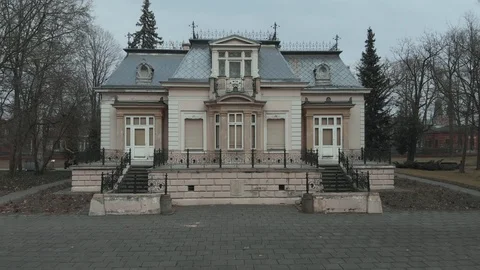 Old Villa in Park Stock Footage 89931027