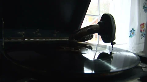 Old vinyl disc 5 Video stock 32174304