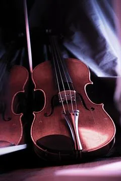 OLD VIOLIN ATTIC Stock Photos