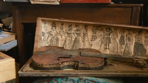 Old violin without strings in poor condition Video stock 72193404