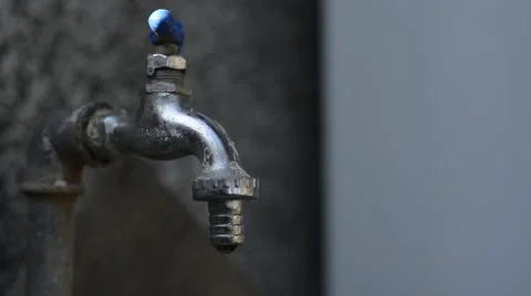 Old water tap leaking Stock Footage 42644681