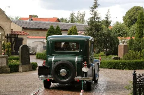 Old wedding car Stock Photos