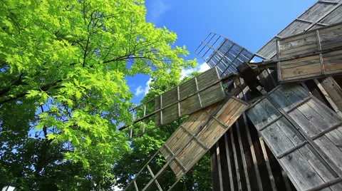Old Windmill Stockbeeldmateriaal 40833526