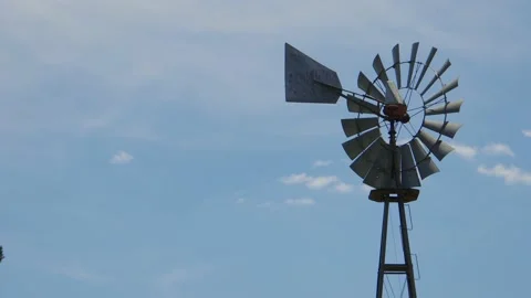 Old windmill spinning Stock Footage 197875117