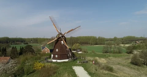 Old windmill turning Video stock 106880464