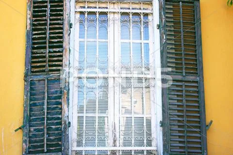 Old window Stock Photos