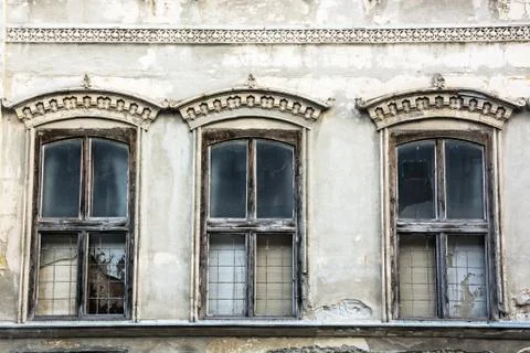 Old windows Stock Photos