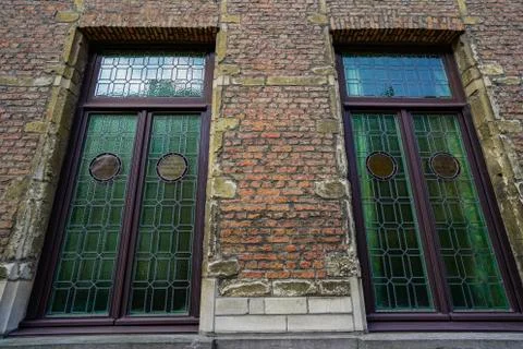 Old windows Stock Photos