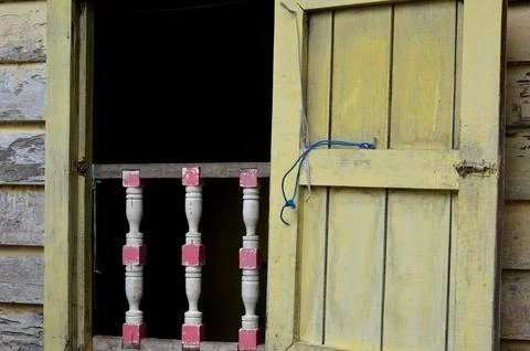 Old windows Stock Photos