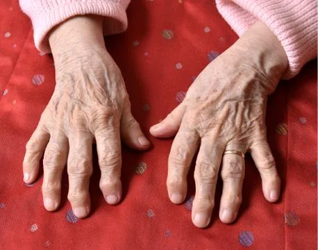 Old woman's hands 写真素材