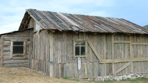 Old wooden barn. Video stock 96840445