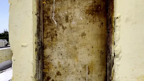 Old Wooden Gate on Rooftop 스톡 동영상 333609126