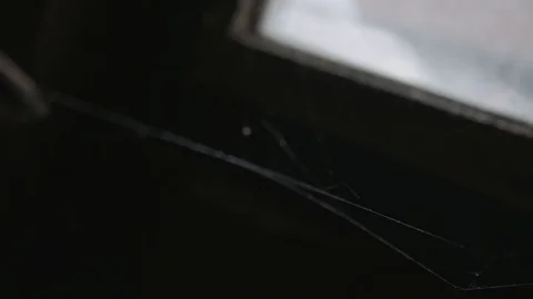 Old workshop table Stockbeeldmateriaal 89533594