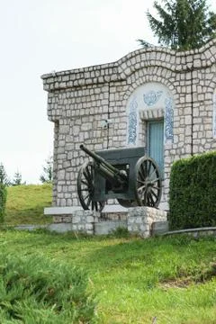 Old World War One weapons. Schneider - Putilov field cannon, 75mm FF caliber. Stock Photos