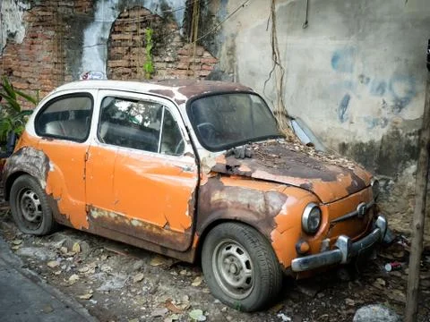 Old wrecked car Stock Photos