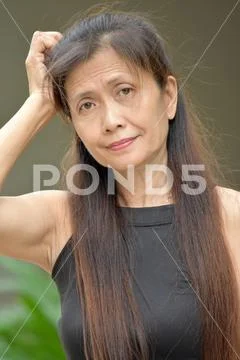 Older Diverse Gramma With Alzheimers Stock Photos