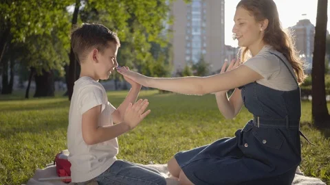 Older sister spending time with younger ... | Stock Video