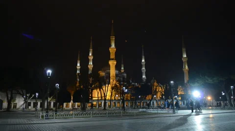 Oldest mosque and people Stockbeeldmateriaal 62521640