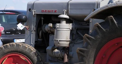 Oldtimer Tractor Deutz Engine - UHD 4K Stock Footage 82491224