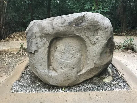 Olmec16 写真素材