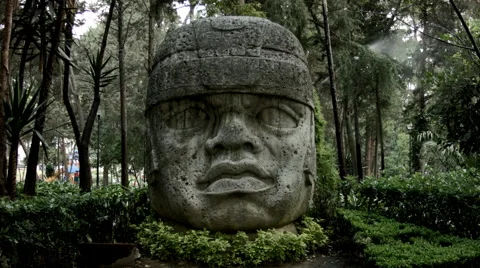 Olmeca big rock native head god Video stock 49166736