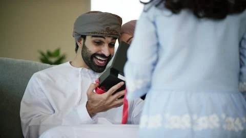 Omani man surprised at the present. Stock Footage 151302672