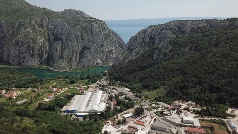 Omis 2 / Croatia Vidéo 125445552