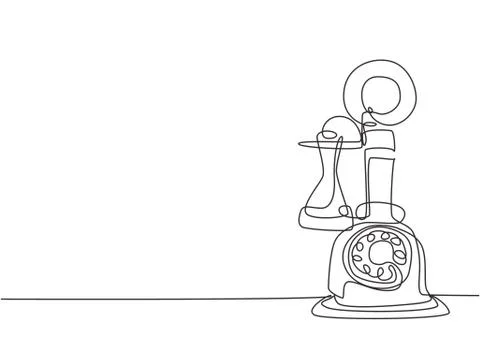 One continuous line drawing of old vintage antique analog wall telephone Illustrazione stock