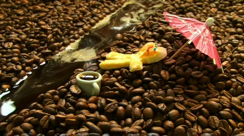 One Cookie Man Relax in Coffee Beach 動画素材 839864