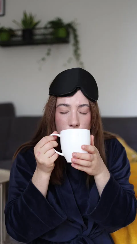 One cup of coffee is no longer enough Stock-Footage 340087233