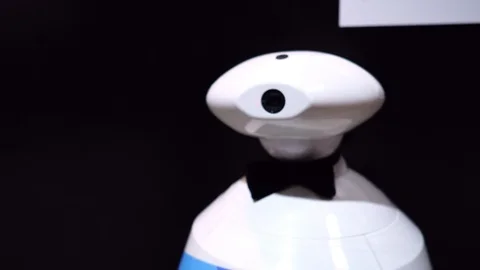 One-eyed robot with a bow tie Vidéo 86474914