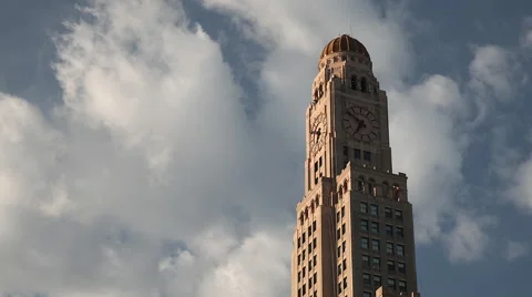 One Hanson Place Time Lapse. Williamsburgh Savings Bank. Brooklyn Clocktower. 4K Vídeos de archivo 42907126