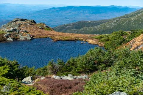 One of the "Lakes of the Clouds", view  from Ammonoosuc Ravine hiking trail.. Foto stock