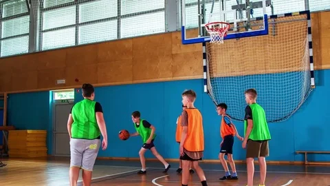 One player does everything by himself and throws the ball to the rim Stock Footage 78537165