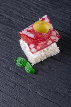 One Salami Canape Foto stock