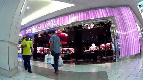 One side of people shopping inside Burnaby shopping mall with 4k resolution. 스톡 동영상 54566595