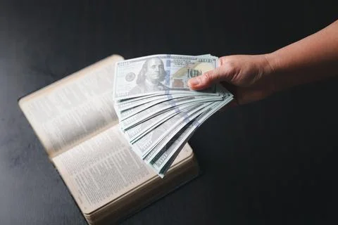 One tenth or tithe is basis on which Bible teaches us to give one tenth of .. Foto stock