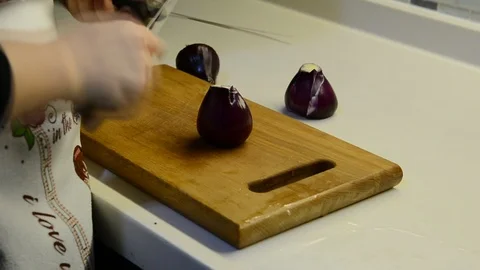 Onion cutting Stock Footage 113951009