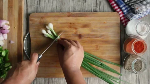 Onion cutting Stock Footage 283924217