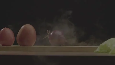 Onion packshot 1 動画素材 248696427