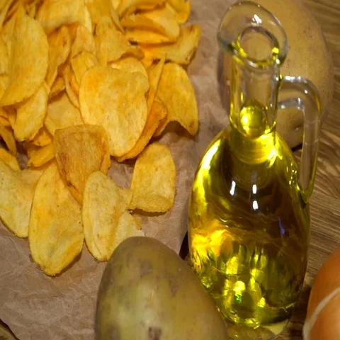 Onion potato chips dolly Stock-Footage 69342914