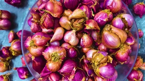 Onions - Close up Shot - Anti-Clockwise Direction Video stock 266273361
