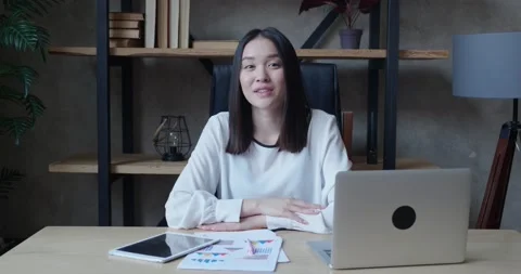 Online consultation and remote presentation concept. Asian bussineswoman Stock Footage 169802121