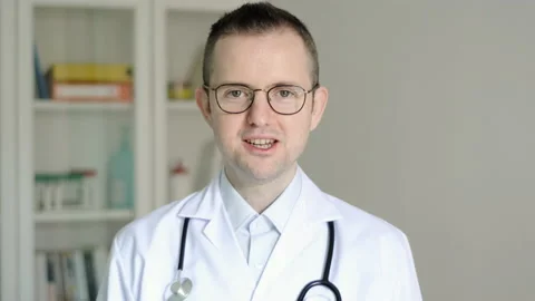 Online consultation Stock-Footage 133553524