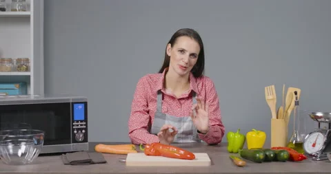 Online cooking classes with a female cook Stock Footage 168377717